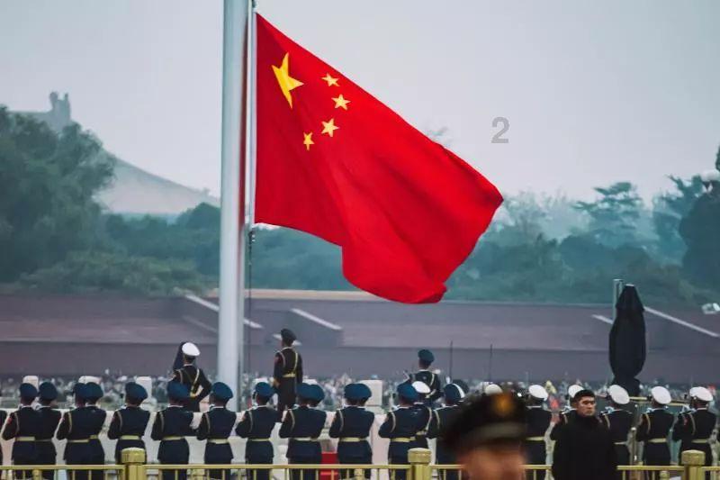 华为mate系列的手机哪一个哪一款是听筒在外的？