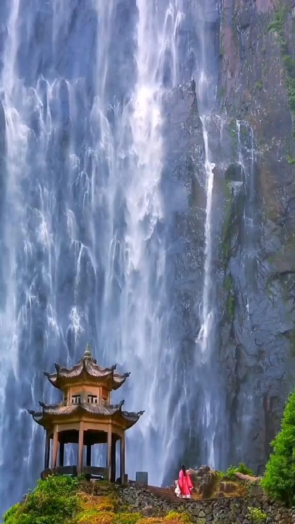逃出郊外露营地